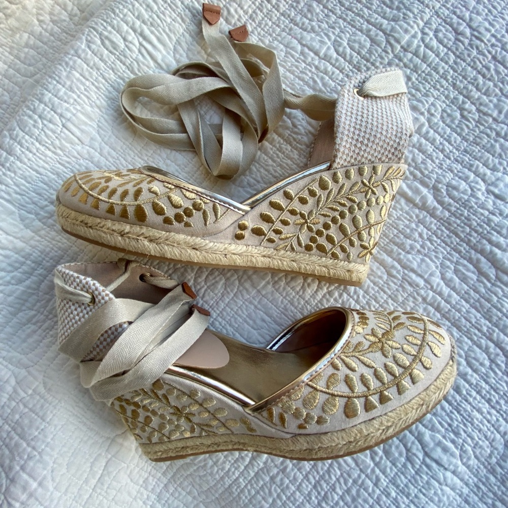 Brand New Gold embroidered lace up wedges
